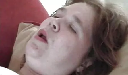 Teen nimfe koje se ljube sex sex filme i dodiruju pizde
