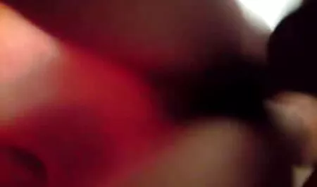 Vrlo pohotna brineta video film sexi treba lizanje maca i pijetao duboko u sebi