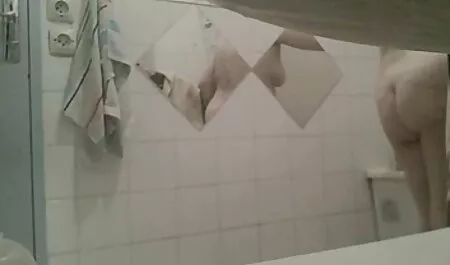 Troje s Karinom Kay i film sexi dastani Tarinom Thomasom