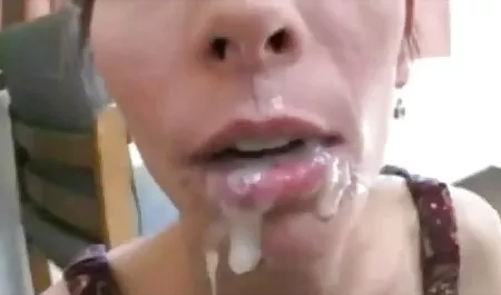 Nevjerojatna porno scena s namamljivanjem Eureka Momo gratis video sexy
