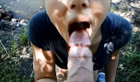 Brunette flim sexi britney je puhala