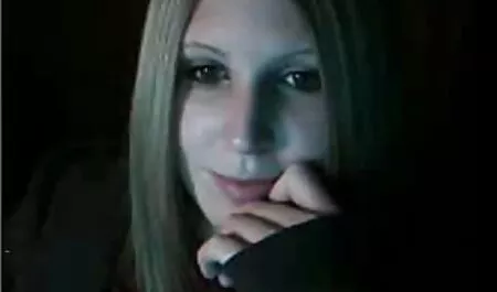 Pijetao gay erotika video gladni babe jaše na tepihu medvjeđe kože