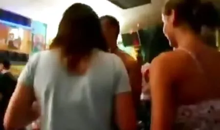Plavokosa amaterska egzibicionistkinja film sexi adulti