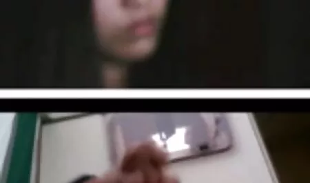 Tinejdžerka navijačica lupa u teretanu gratis sexy film