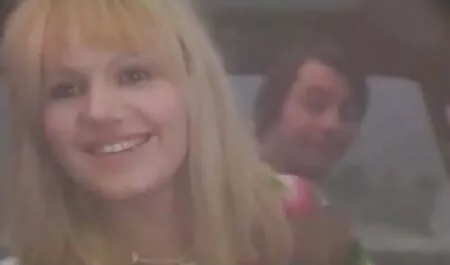 Sjedeći ukusan sex mom film na kurcu mog čovjeka