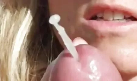 Mali tinejdžer zadirkuje dječaka sex film hardcore iz španjolskog bazena